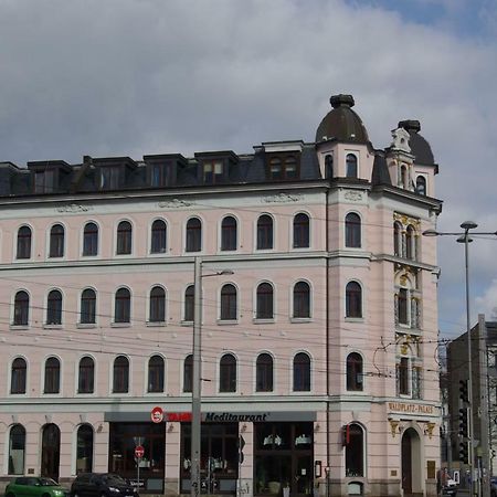 Waldplatzpalais Apartment Leipzig Bagian luar foto