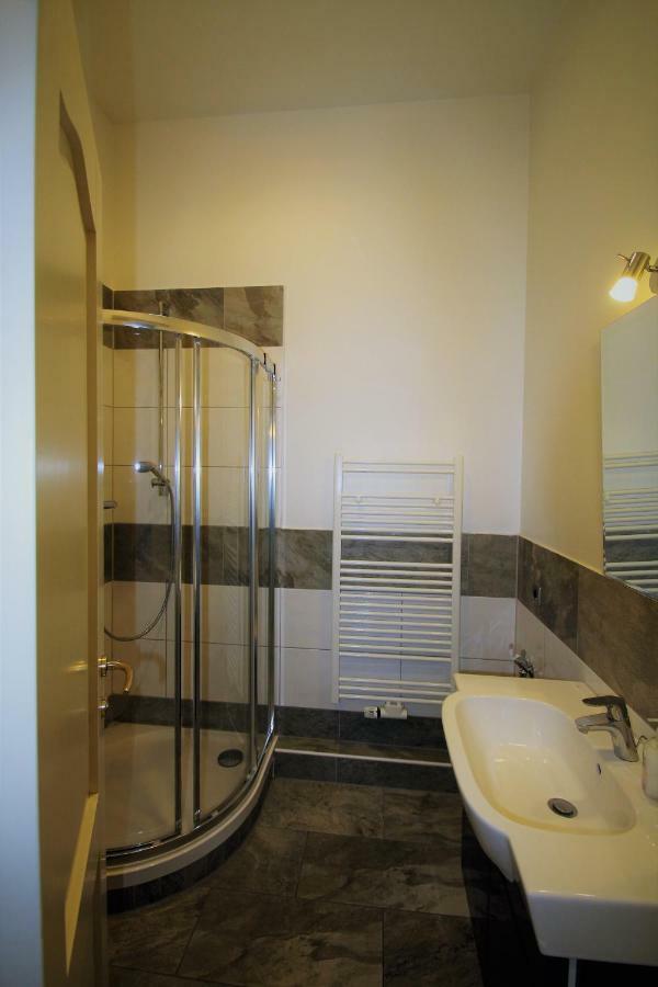 Waldplatzpalais Apartment Leipzig Bagian luar foto